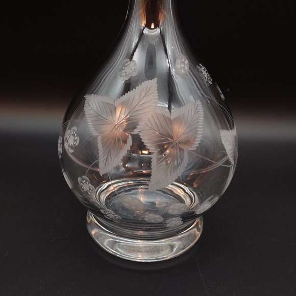 Heavy Crystal Glass Carafe - Picture 6 of 11